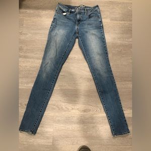Jean Universal Thread
